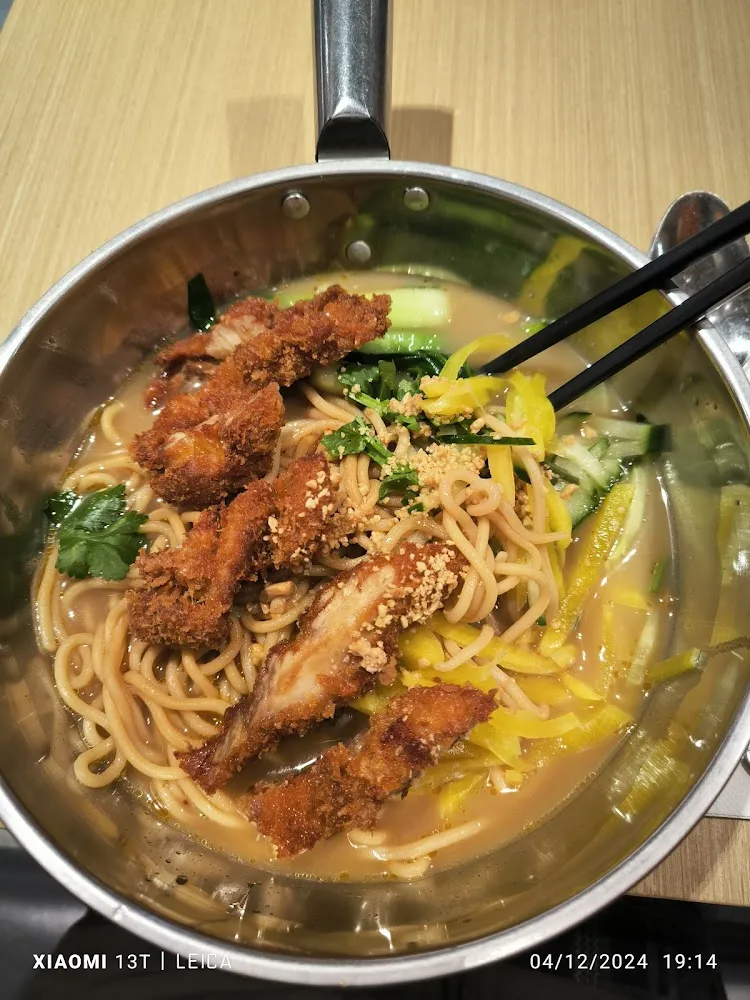 Soupe de Nouille Au Poulet Croustillant