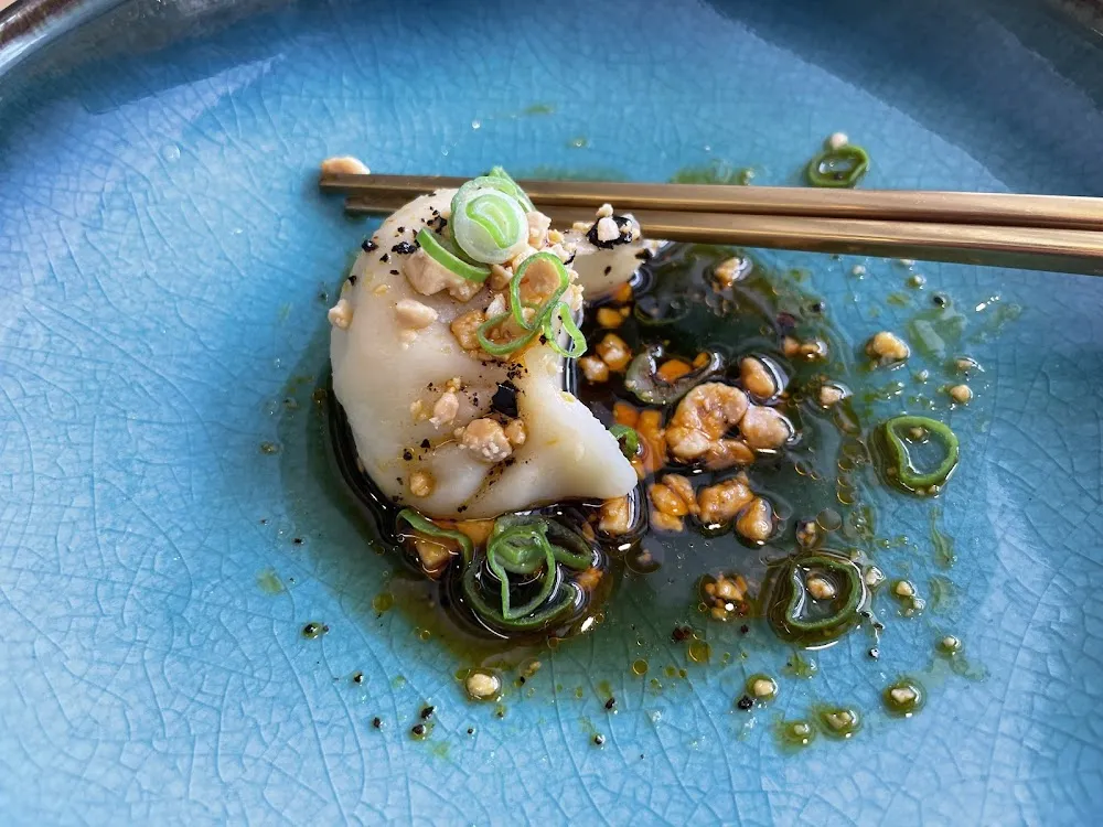 ravioli sauce rouge sichuanaise 6 pieces 四川红油钟水饺