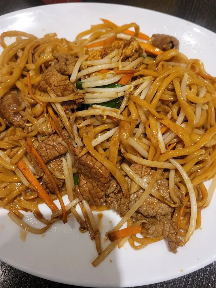 Sauté de Nouilles Au Bœuf