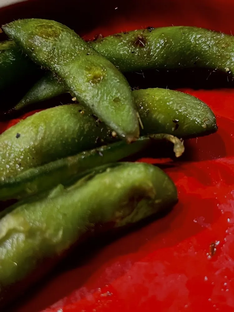 Edamame À la Plancha Avec la Façon Okomusu