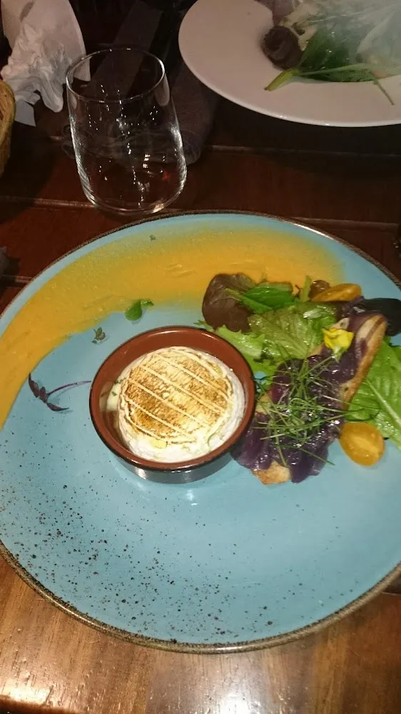 Saint Marcelin Rotie Tartine Oignons Confits