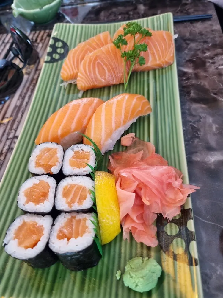 Sushi Saumon