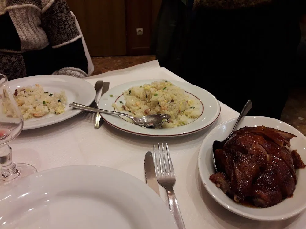 Riz Cantonnais Et Canard Laqué Cuisse