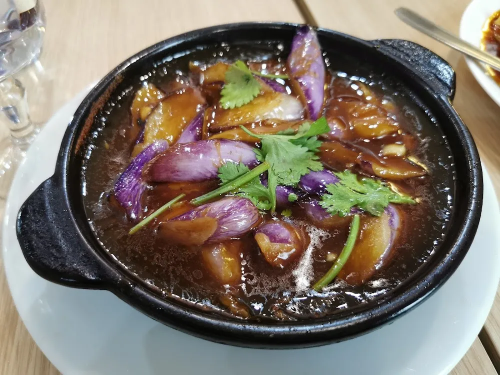 Marmite D'aubergine À la Sauce Aigre Douce
