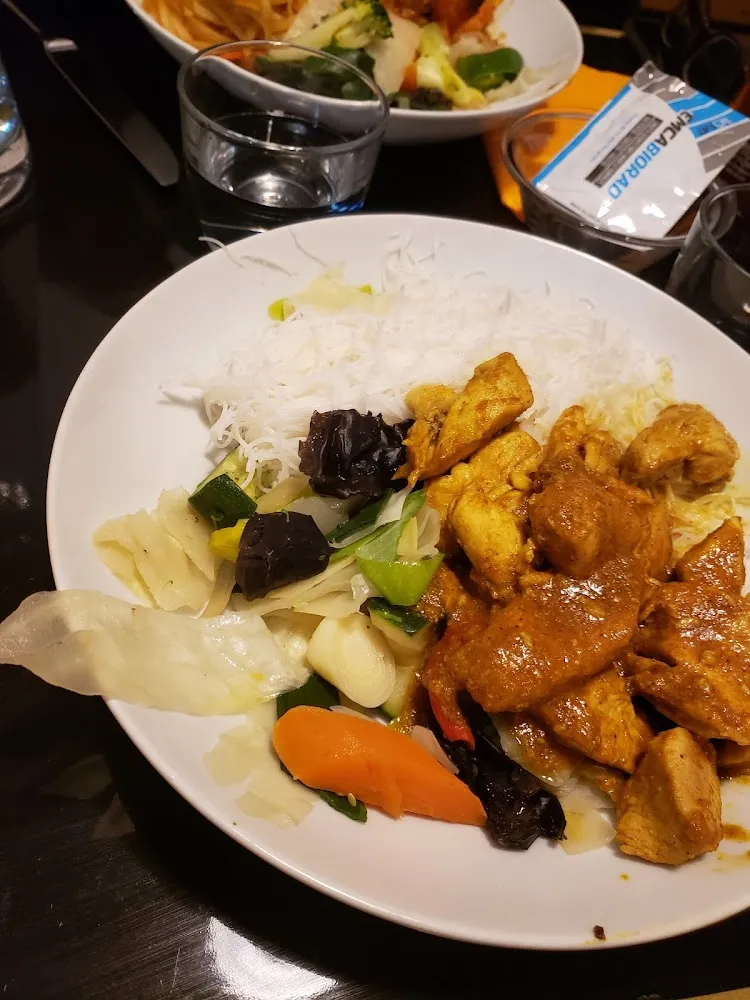 Poulet Curry Bun Et Légumes