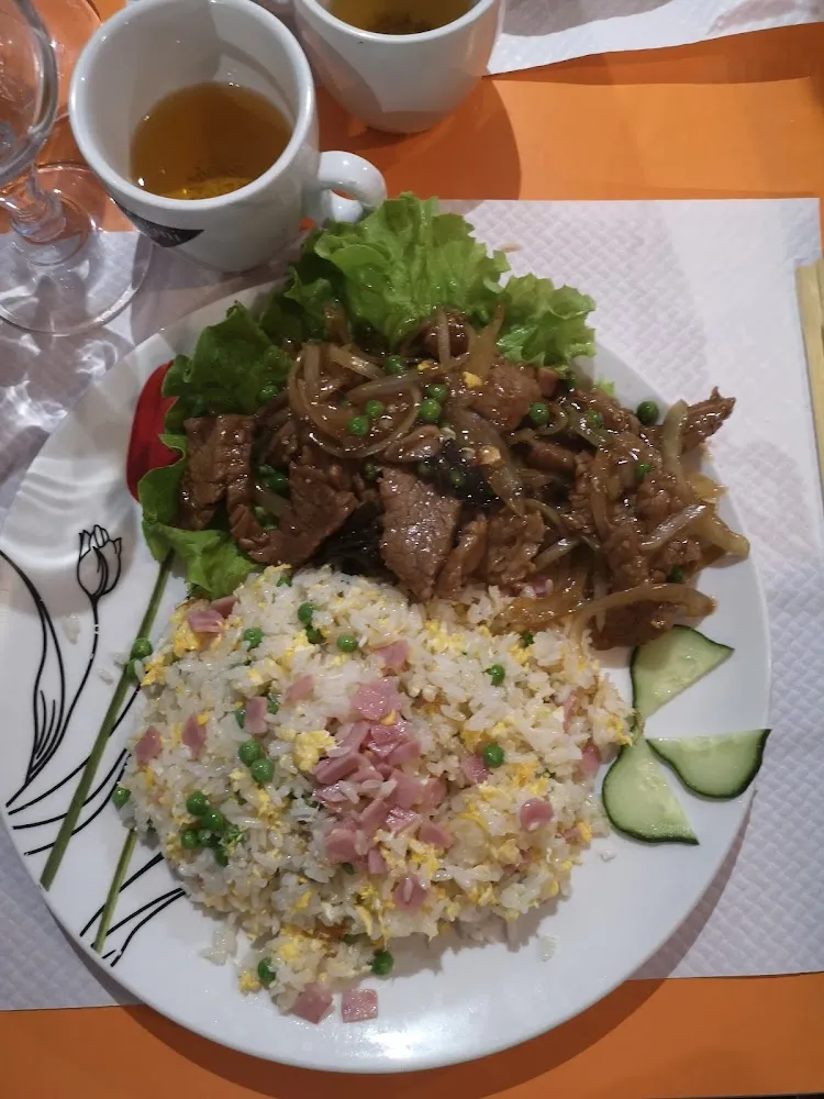 Bœuf Aux Oignons Et Riz Cantonnais