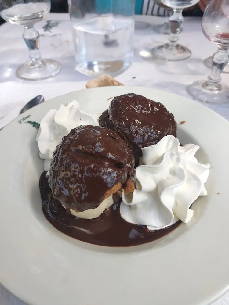 Profiteroles