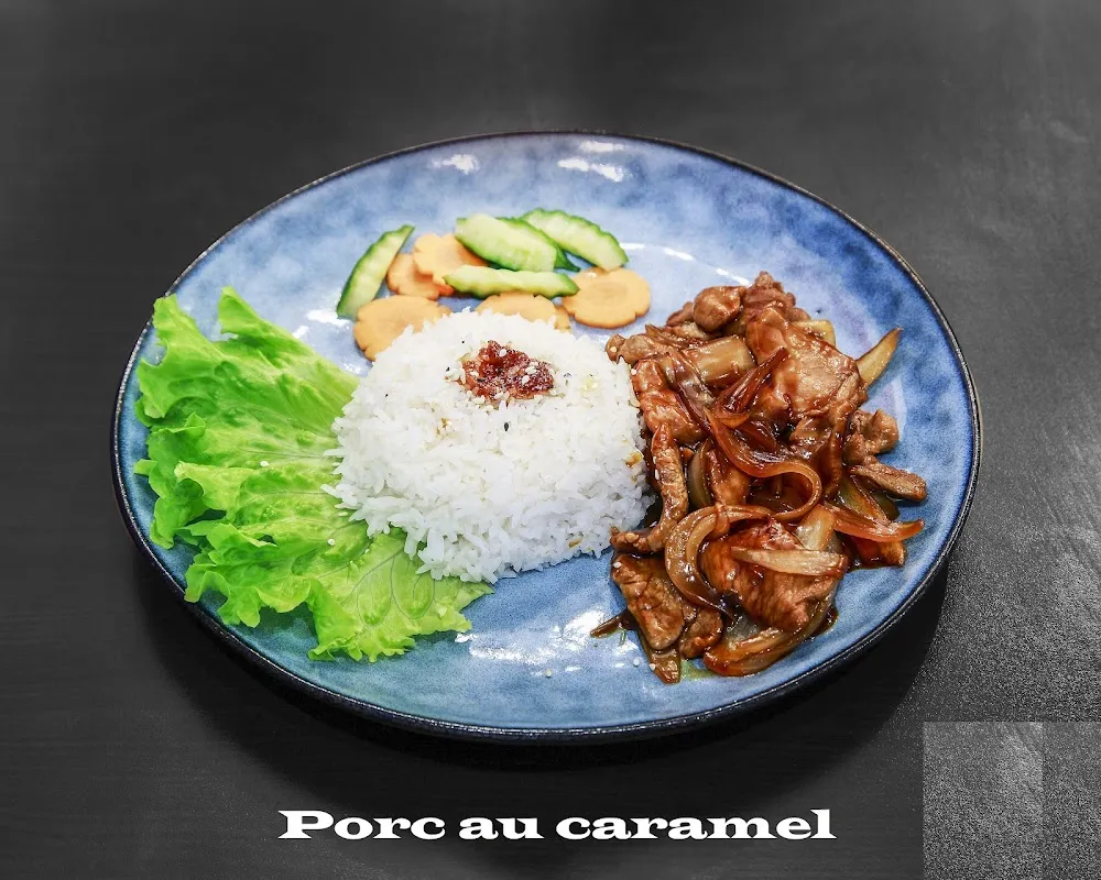 Plat de Porc Avec Du Riz Blanc