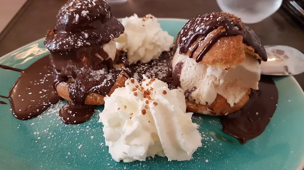 Profiteroles
