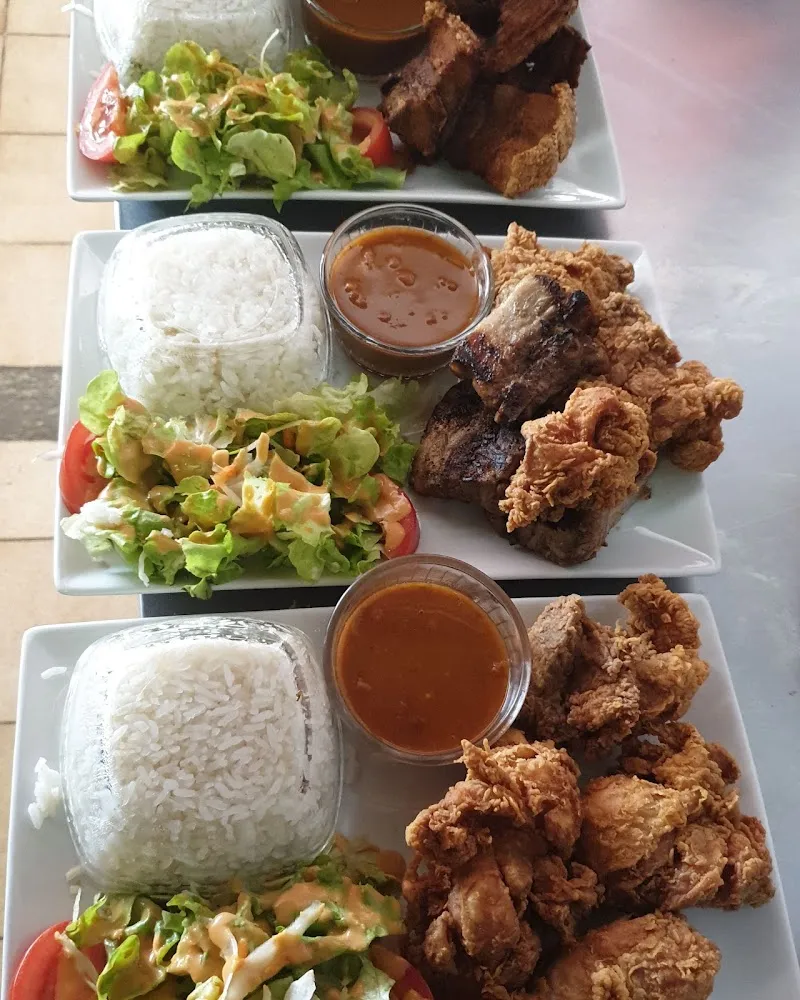 Mixte Poulet Cochon Riz Avec Haricot En Sauce