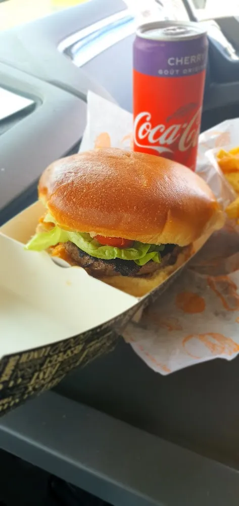 Hamburger Maison Avec Fromage Raclette Énorme Je Recommande