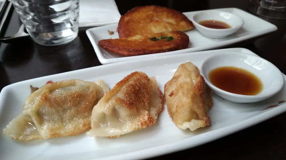 Raviolis Au Porc Grillés 8 Pcs