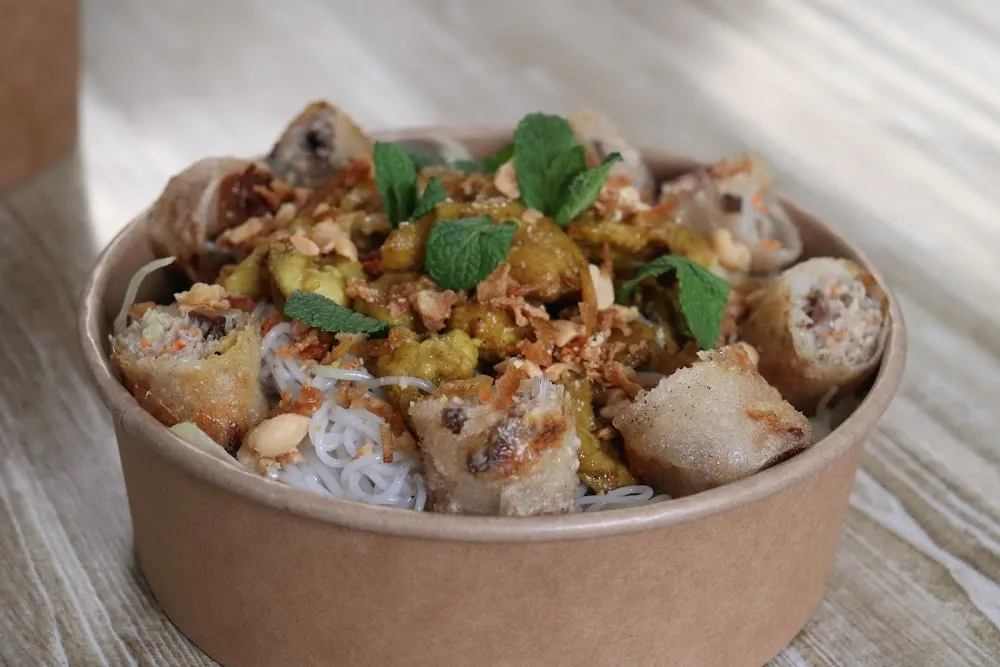 Salade de Nems Thaï Poulet