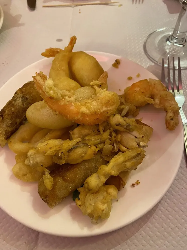 Crevettes Roses Et Cuisses de Grenouilles