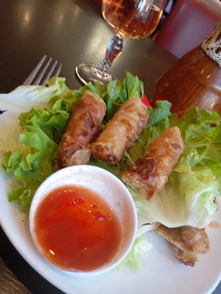 Nems Au Crevette Sauce Aigre Douce