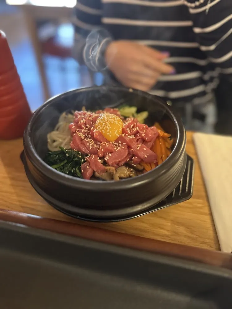 dol sot bibimbap - 돌솥비빔밥