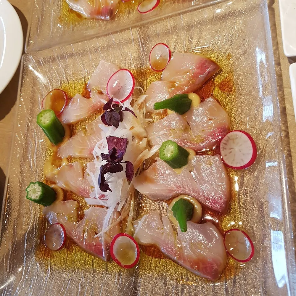 Carpaccio de Liche Saveur Piment Vert Au Yuzu