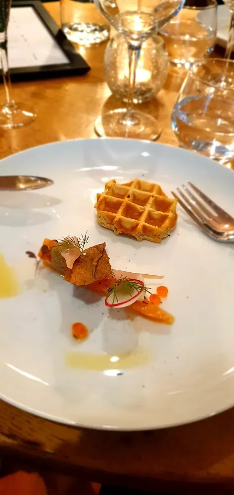 Gravlax Gauffre Sarrasin Caviar D'aubergine