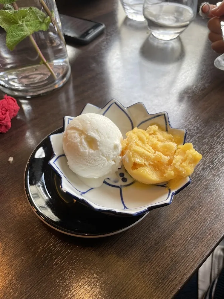 Glace À la Mangue Et Coco