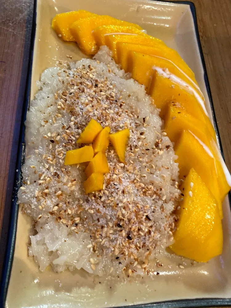 Riz Gluant À la Mangue Fraiche