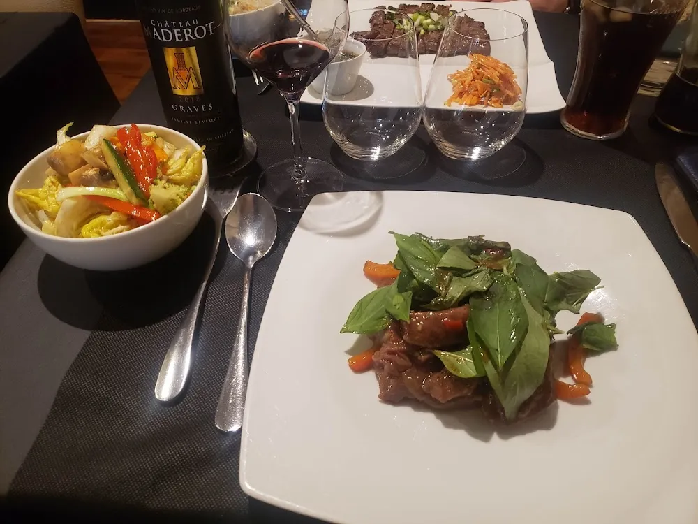 Filet de Bœuf Sauté Au Basilic Thaï