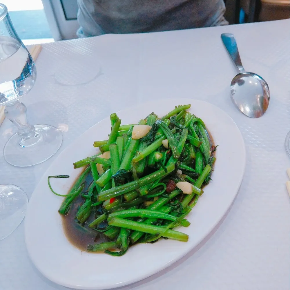 Liserons d'eau Sauté À la Sauce Huître