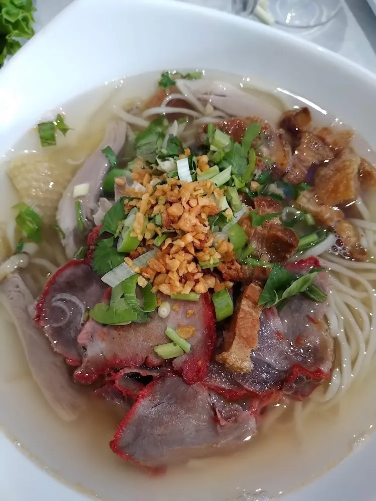 Soupe Pho Au Porc Laqué