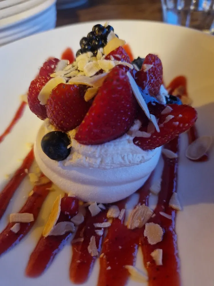 Pavlova Aux Fruits Rouges