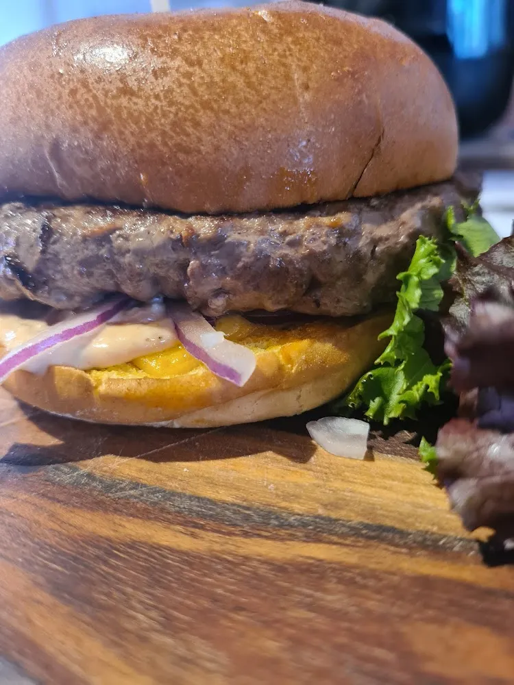 Surf House Burger
