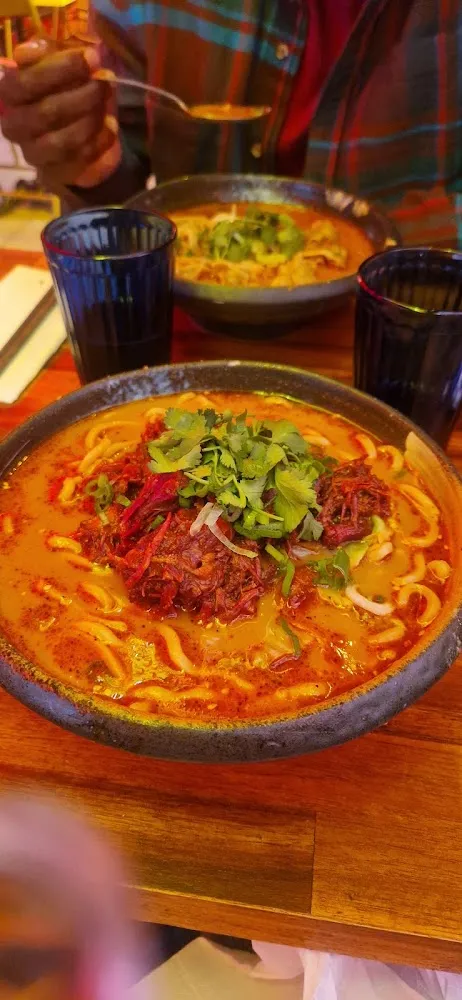 Soupe de Nouilles Chinoises Au Boeuf