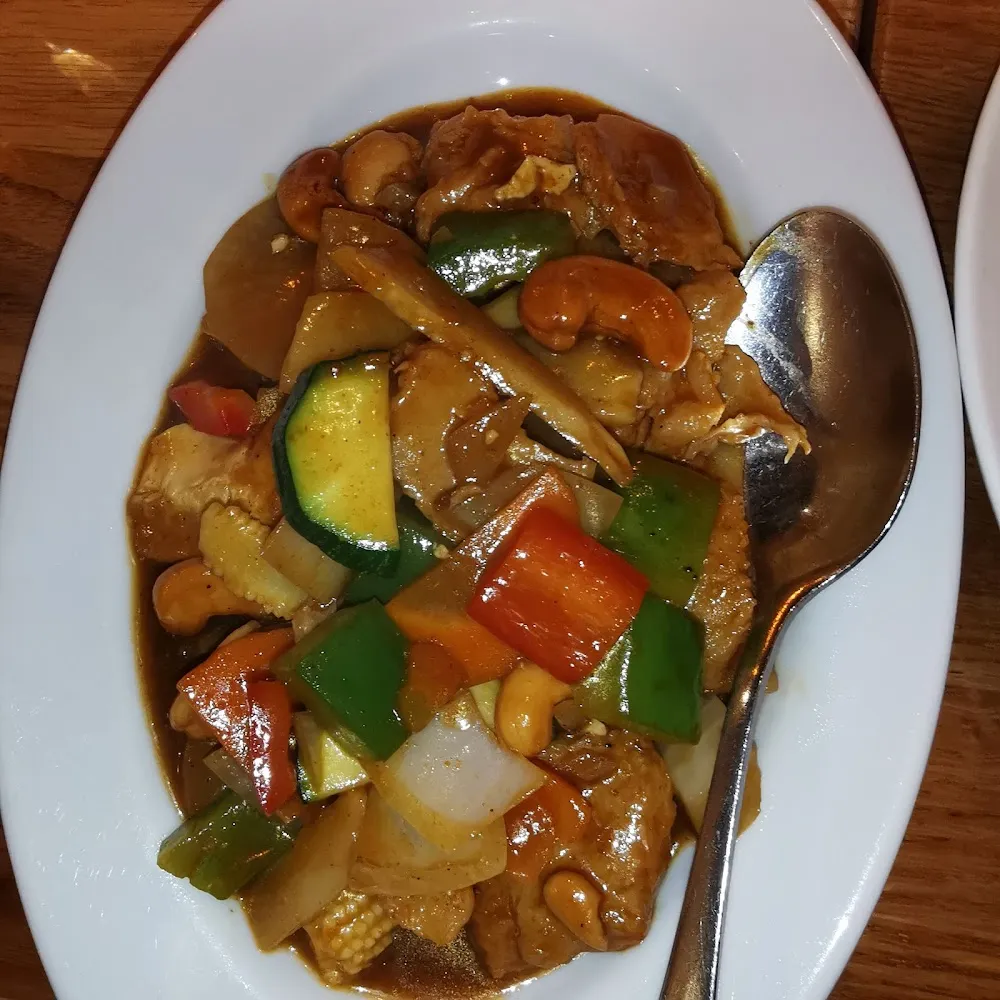 Poulet Au Noix de Cajoux