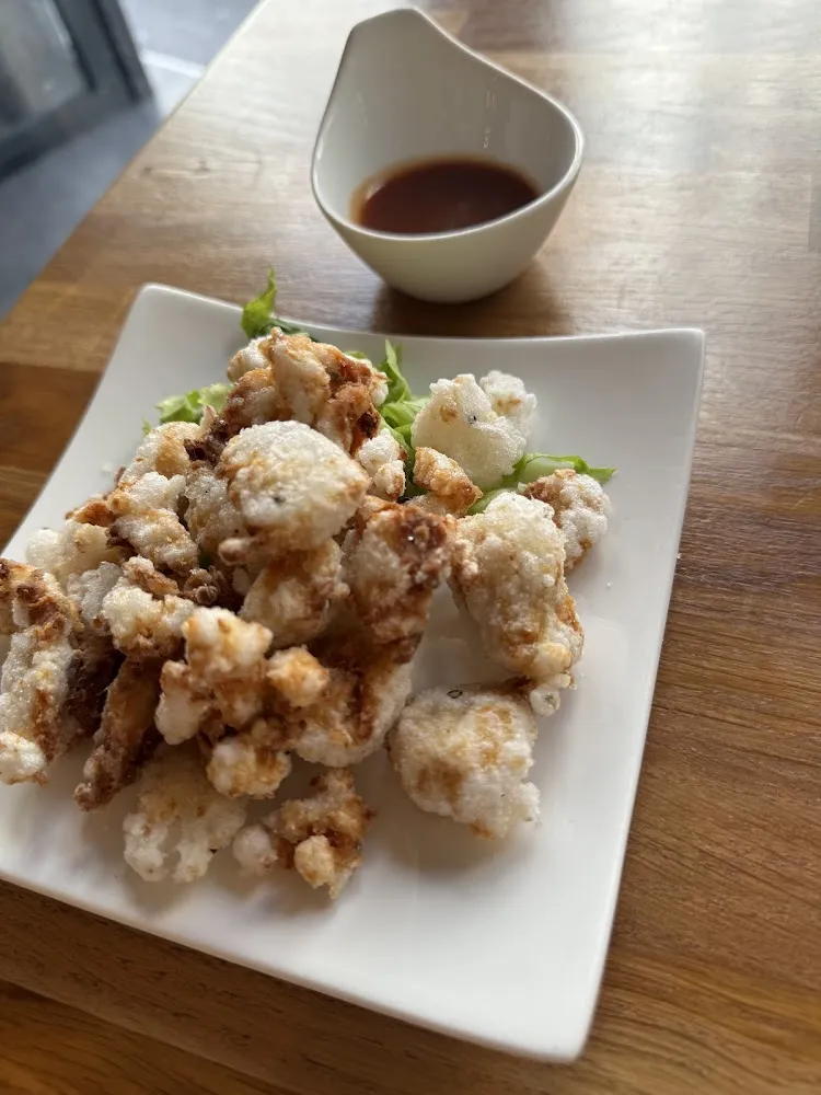 Salad with Lemongrass Fried Chicken