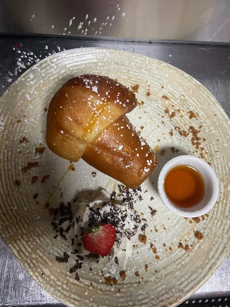 Baba Au Rhum Bouchon