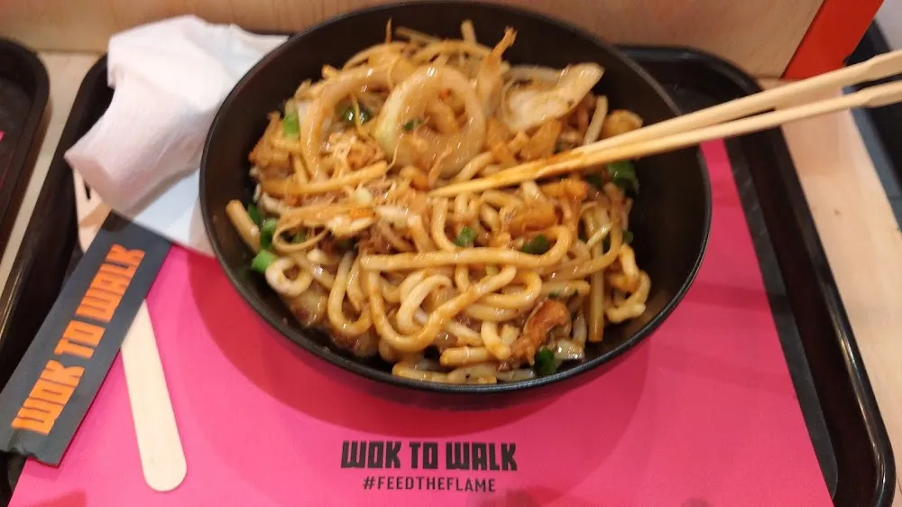 Nouilles Udon Au Poulet Pané
